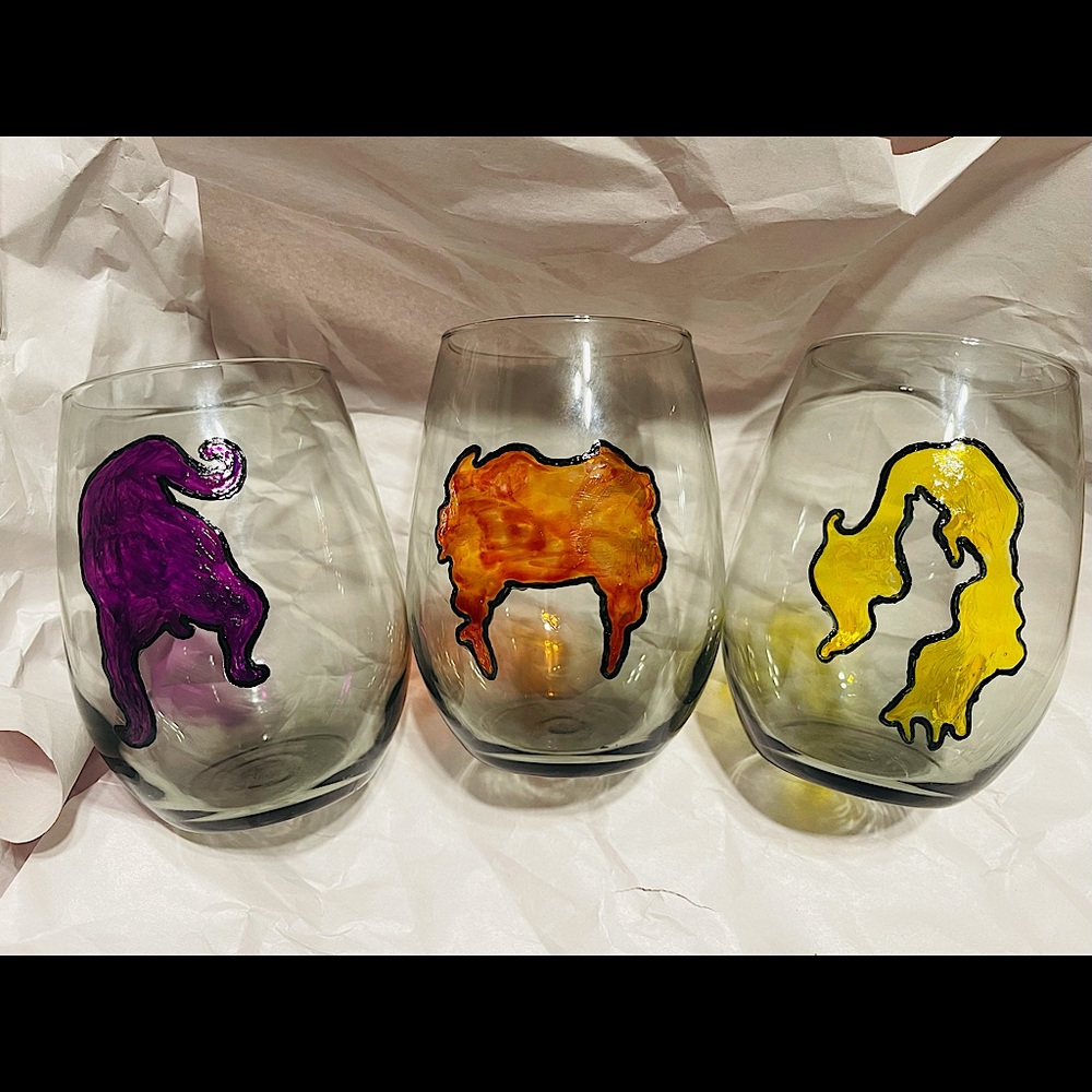 Hocus Pocus Wine Glasses